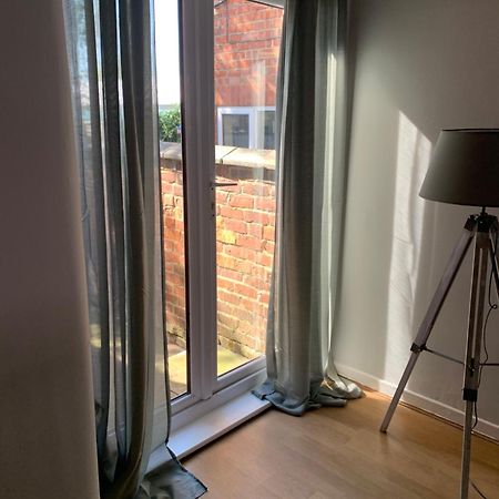 Вилла Minshull House Кру Экстерьер фото